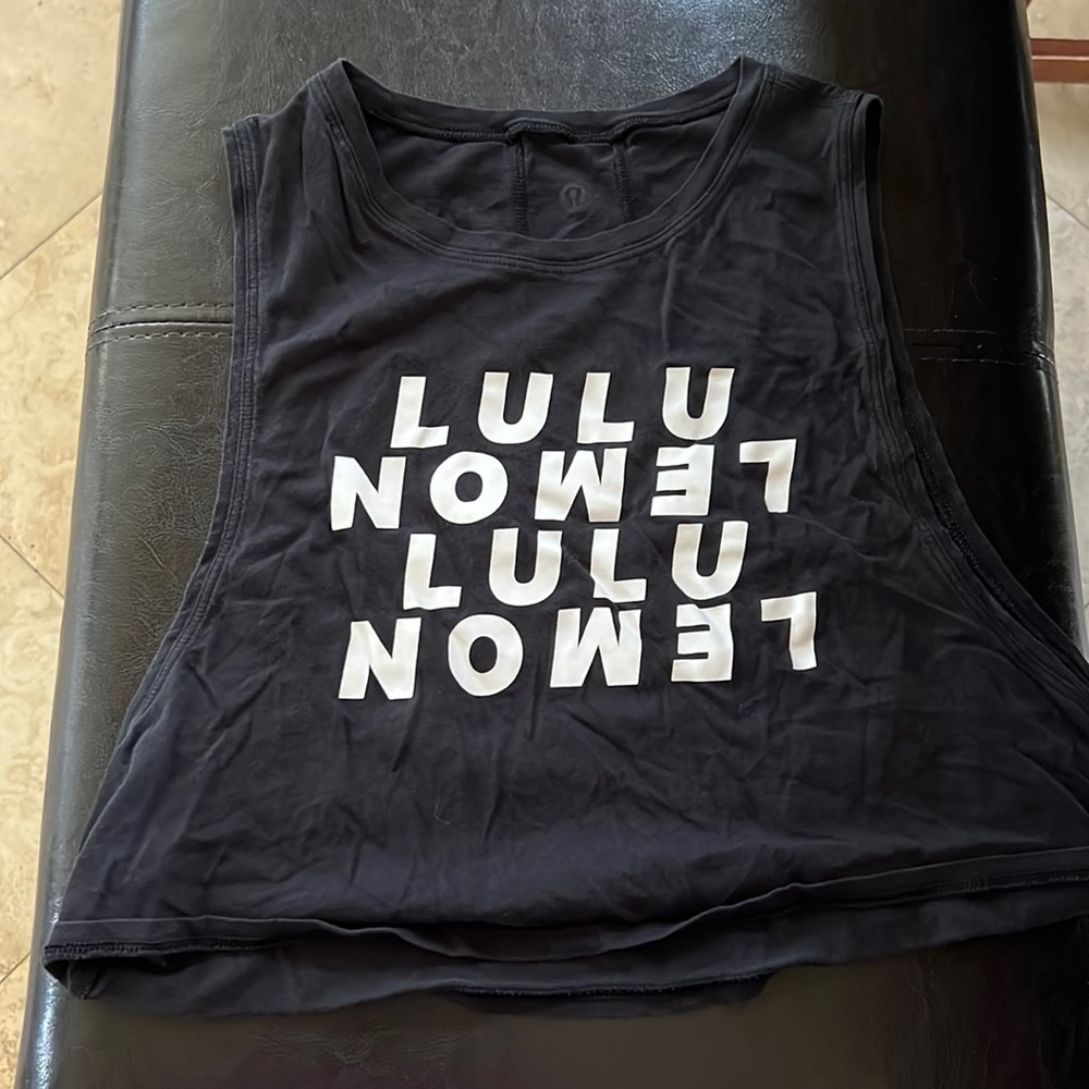 Lululemon muscle tank